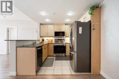 9298 UNIVERSITY Crescent | Burnaby British Columbia | Slide Image Eight