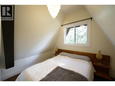 7102 NESTERS Road | Whistler British Columbia | Slide Image Twenty