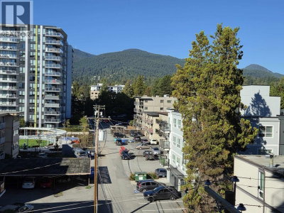 150 15TH Street | North Vancouver British Columbia | Slide Image Twenty-one