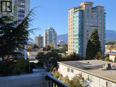 150 15TH Street | North Vancouver British Columbia | Slide Image Twenty-two