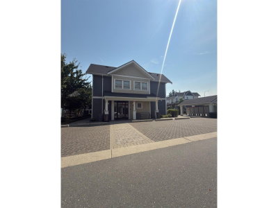 32633 SIMON Avenue | Abbotsford British Columbia | Slide Image Eighteen
