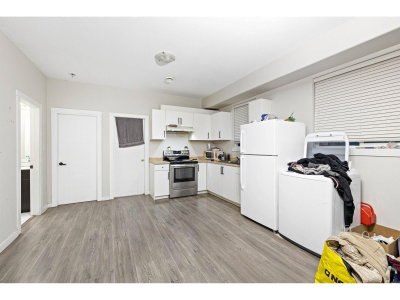 8069 124 Street | Surrey British Columbia | Slide Image Thirty