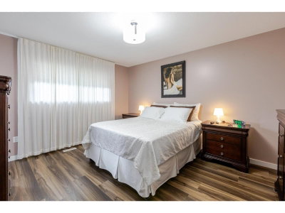 21073 93 Avenue | Langley British Columbia | Slide Image Thirteen