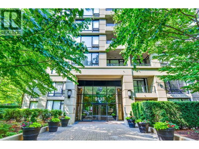 9133 HEMLOCK Drive | Richmond British Columbia | Slide Image Three