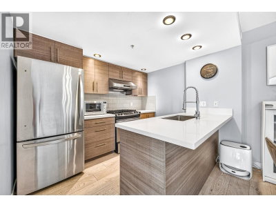 9133 HEMLOCK Drive | Richmond British Columbia | Slide Image Nine