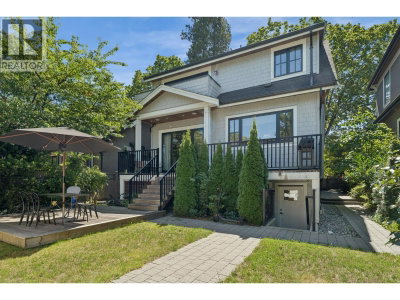3363 15TH Avenue | Vancouver British Columbia | Slide Image Thirty-six