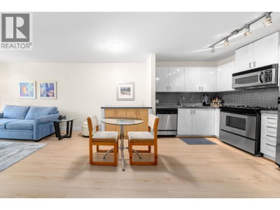 175 1ST Street | North Vancouver British Columbia | Slide Image Eight