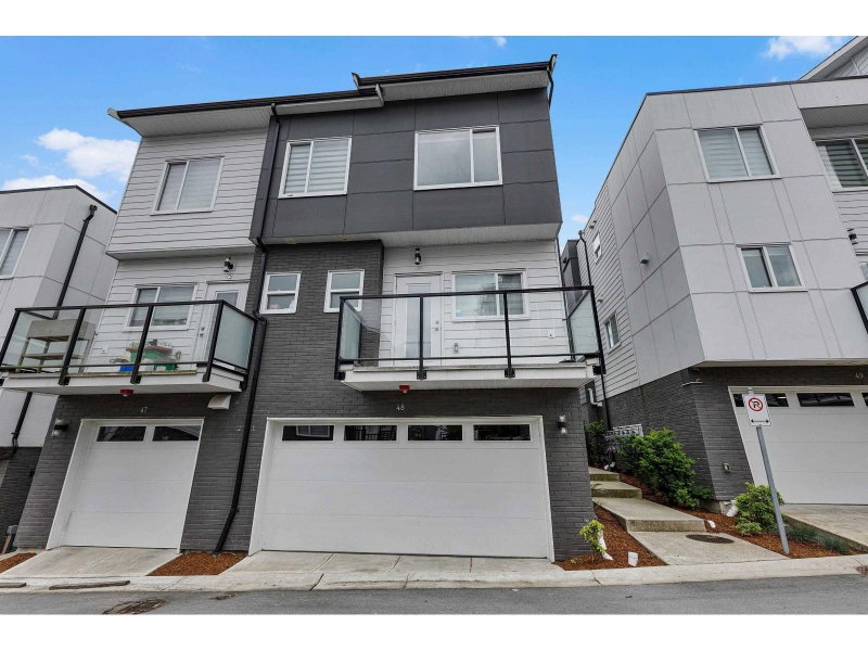 9652 162A Street Surrey British Columbia, V4N 2E4 - 4 Bedrooms Condo For Sale