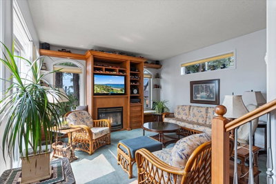 267 FIRST Avenue | Cultus Lake British Columbia | Slide Image Thirteen