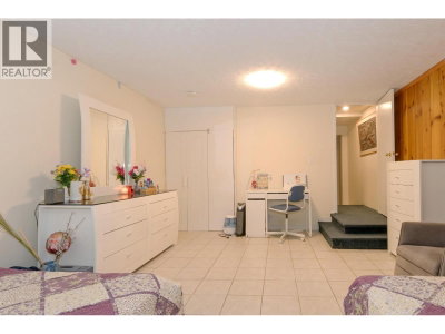21727 RIDGEWAY Crescent | Maple Ridge British Columbia | Slide Image Nineteen