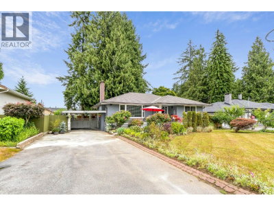 21727 RIDGEWAY Crescent | Maple Ridge British Columbia | Slide Image Two
