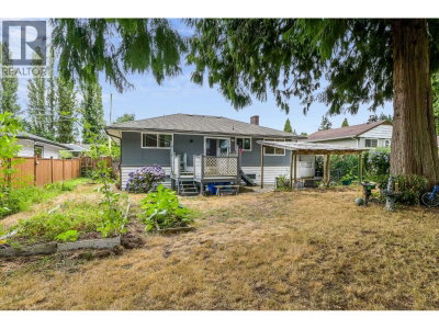 21727 RIDGEWAY Crescent | Maple Ridge British Columbia | Slide Image Thirty-one