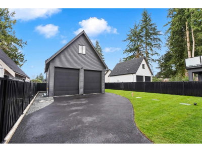 23709 40 Avenue | Langley British Columbia | Slide Image Thirty-four