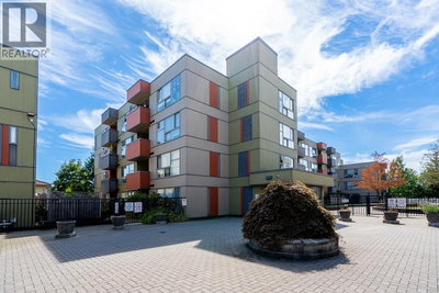 12075 228 Street | Maple Ridge British Columbia | Slide Image One