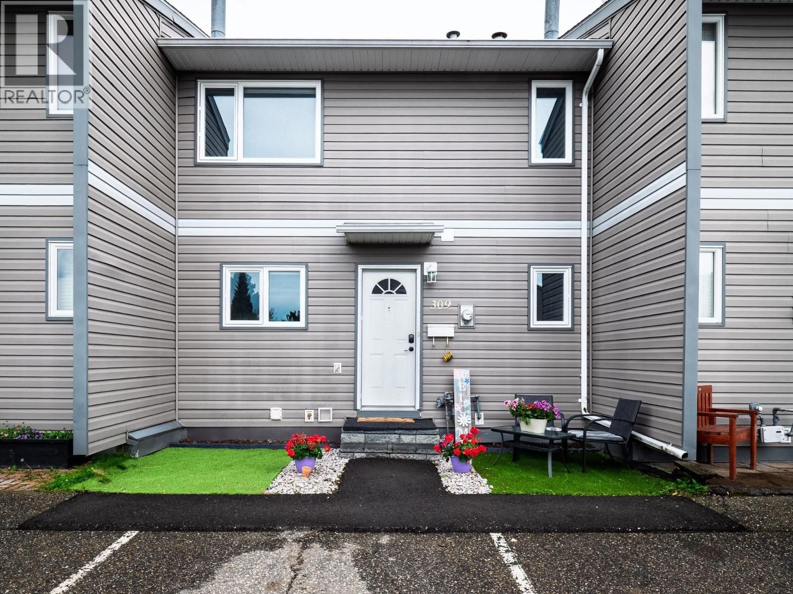 2550 OSPIKA Boulevard, Prince George, British Columbia V2N 3T2