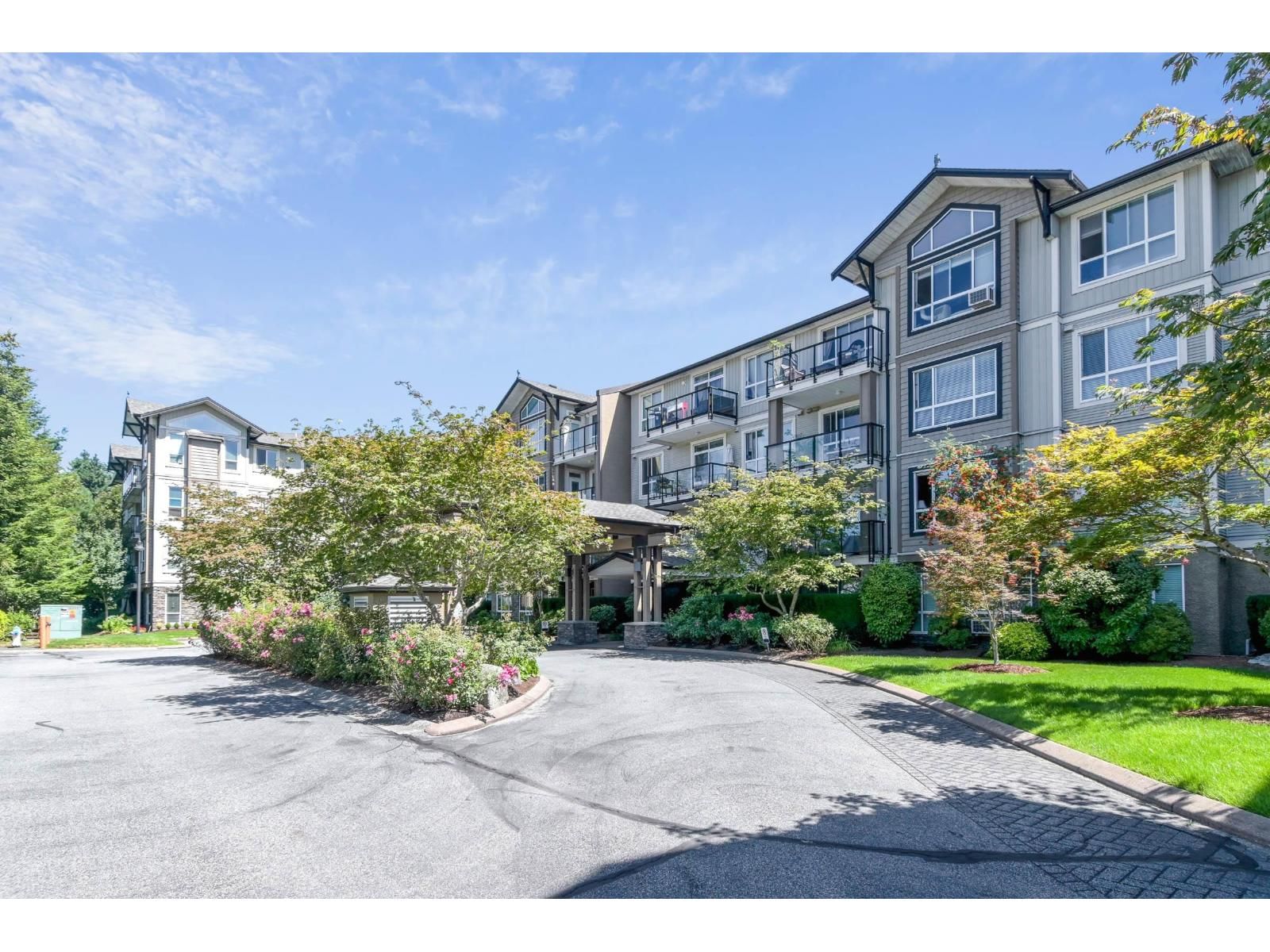 32729 GARIBALDI Drive, Abbotsford, British Columbia V2T 0A6