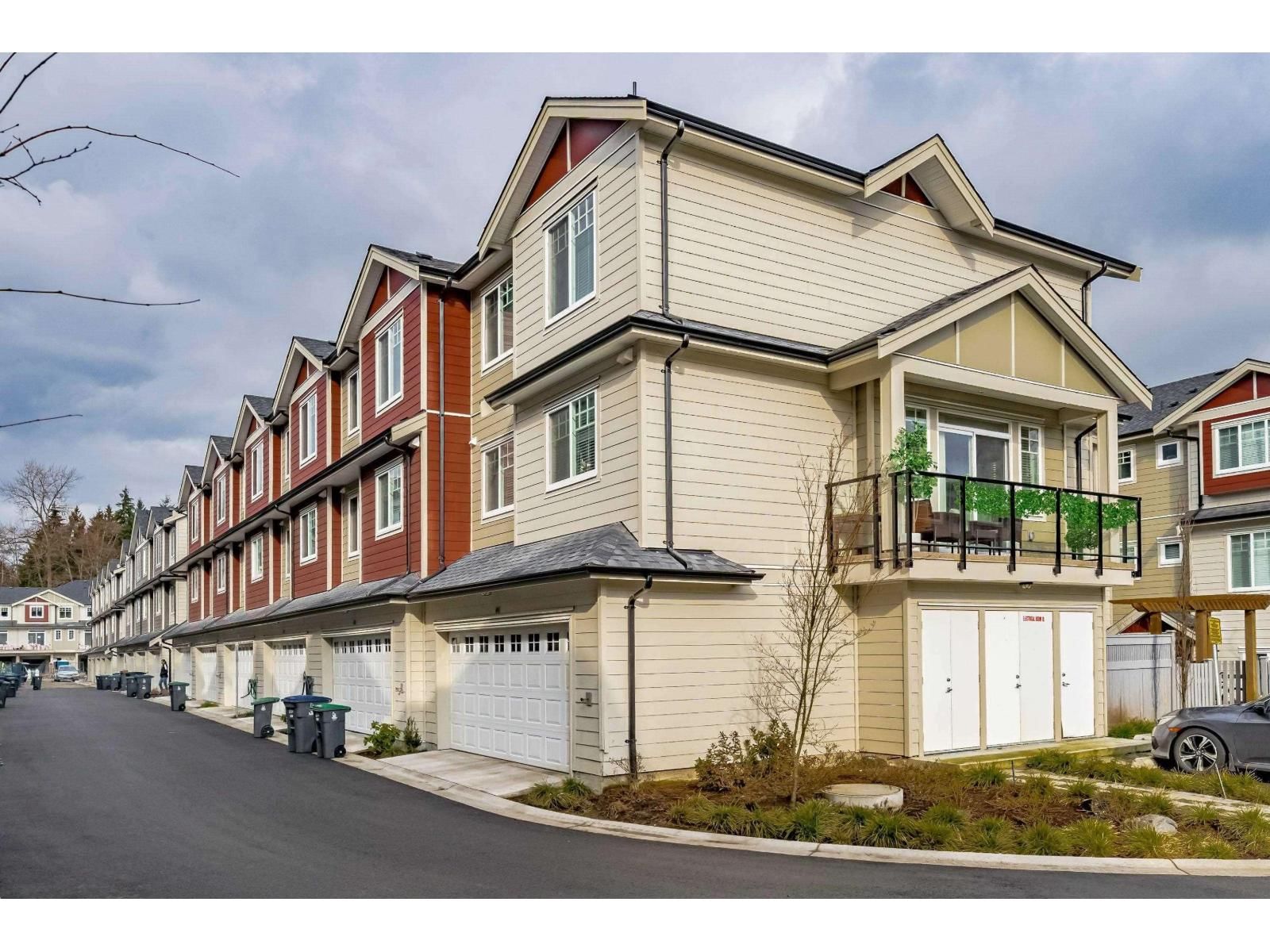 13898 64 Avenue, Surrey, British Columbia V3W 1L6