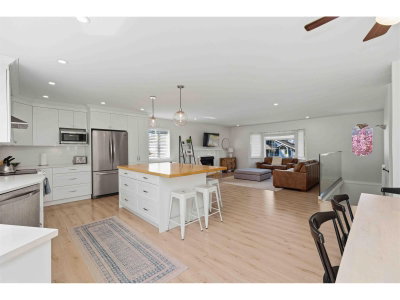 16162 8A Avenue | Surrey British Columbia | Slide Image Eight
