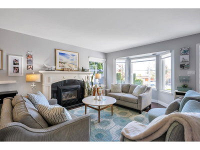 15627 BUENA VISTA Avenue | White Rock British Columbia | Slide Image Six