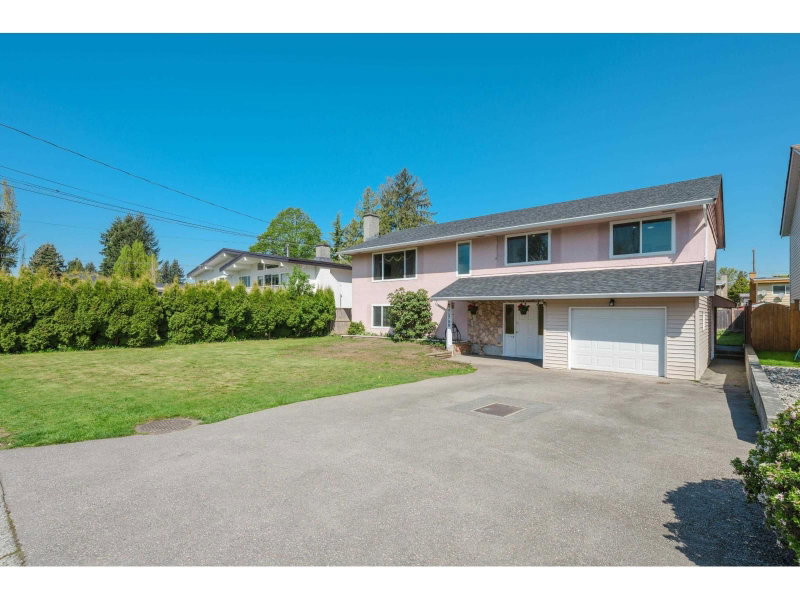 11789 85A Avenue Delta British Columbia, V4C 2V8 - 5 Bedrooms Home For Sale