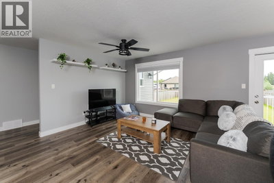 8976 TATLOW Place | Prince George British Columbia | Slide Image Eight