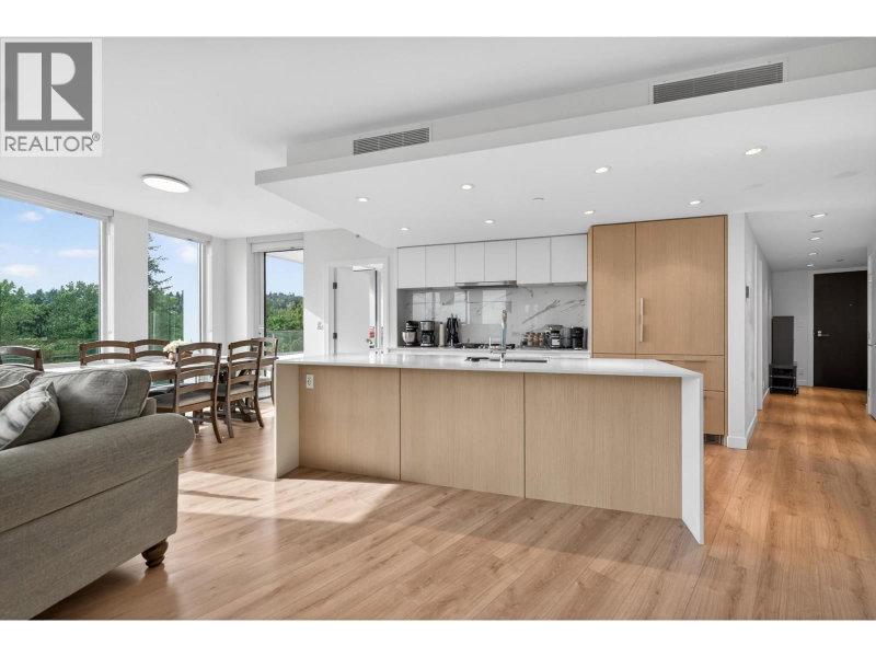 1500 FERN Street North Vancouver British Columbia, V7J 0E6 - 2 Bedrooms Condo For Sale