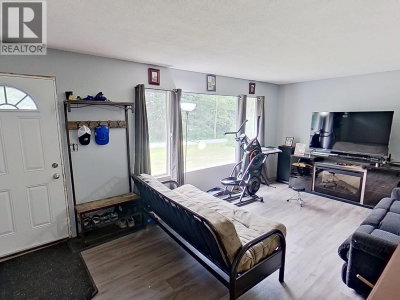 442 AMSBAUGH Road | Quesnel British Columbia | Slide Image Twelve