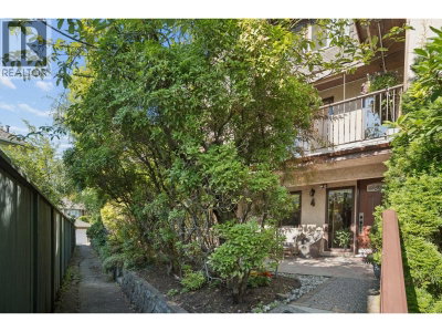 220 16TH Street | North Vancouver British Columbia | Slide Image Thirty-four