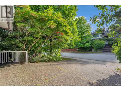 1591 ALPINE Lane | Coquitlam British Columbia | Slide Image Thirty-seven