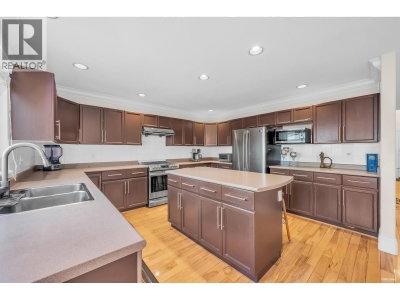 1591 ALPINE Lane | Coquitlam British Columbia | Slide Image Nine