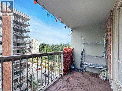 2016 FULLERTON Avenue | North Vancouver British Columbia | Slide Image Nine