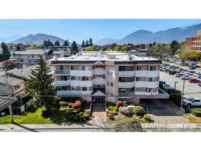 8985 MARY Street | Chilliwack British Columbia | Slide Image Two