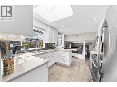 12730 216 Street | Maple Ridge British Columbia | Slide Image Eleven