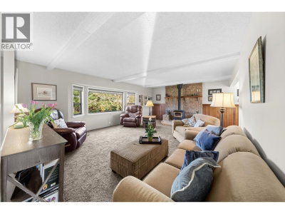 12730 216 Street | Maple Ridge British Columbia | Slide Image Eight