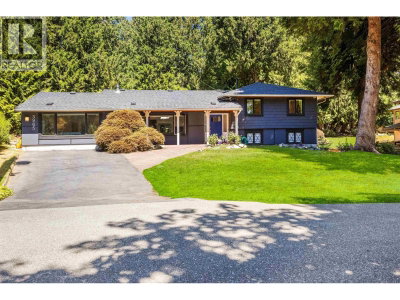 3965 VIEWRIDGE Place | West Vancouver British Columbia | Slide Image One
