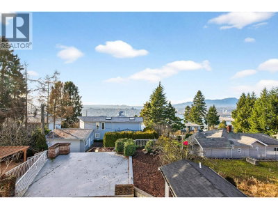 291 SPRINGER Avenue | Burnaby British Columbia | Slide Image Three