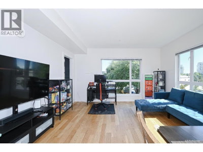 5311 CEDARBRIDGE Way | Richmond British Columbia | Slide Image Three