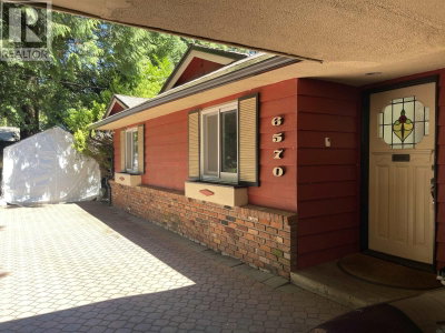 6570 MADRONA Crescent | West Vancouver British Columbia | Slide Image Two