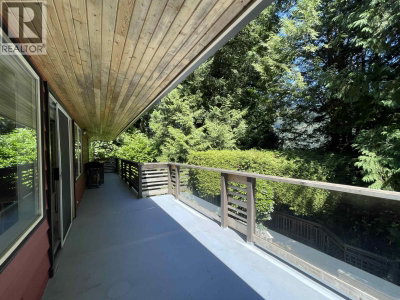 6570 MADRONA Crescent | West Vancouver British Columbia | Slide Image Thirty-two