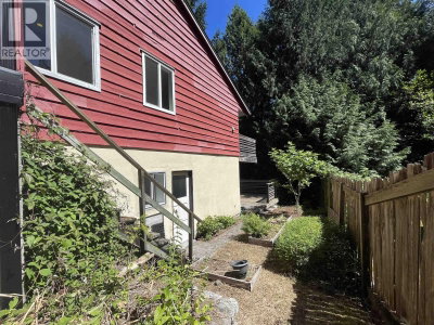 6570 MADRONA Crescent | West Vancouver British Columbia | Slide Image Thirty-three