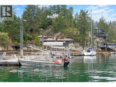 5851 EAGLE Island | West Vancouver British Columbia | Slide Image Twenty-four