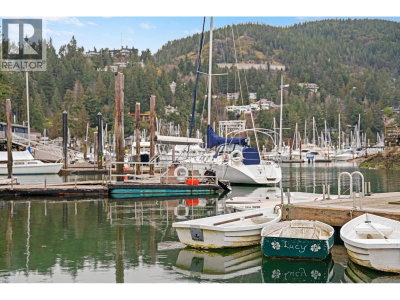 5851 EAGLE Island | West Vancouver British Columbia | Slide Image Thirty-one