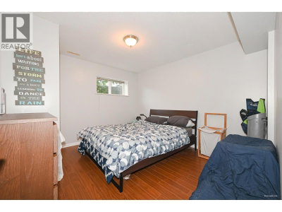2995 PINETREE Close | Coquitlam British Columbia | Slide Image Twenty-four