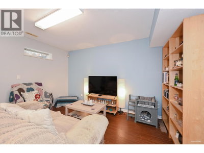 2995 PINETREE Close | Coquitlam British Columbia | Slide Image Thirty