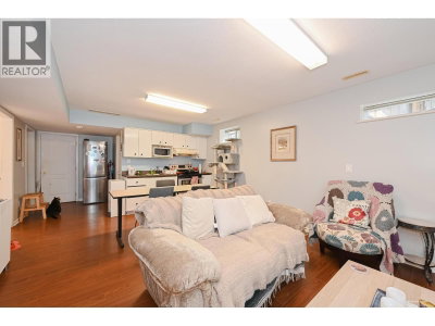 2995 PINETREE Close | Coquitlam British Columbia | Slide Image Thirty-one