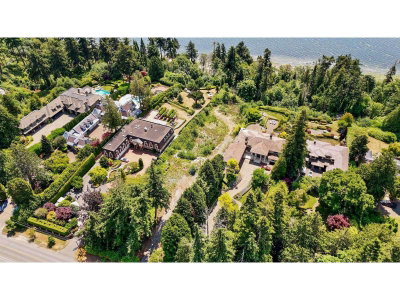 13752 MARINE Drive | White Rock British Columbia | Slide Image Ten
