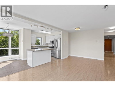 9633 MANCHESTER Drive | Burnaby British Columbia | Slide Image Six