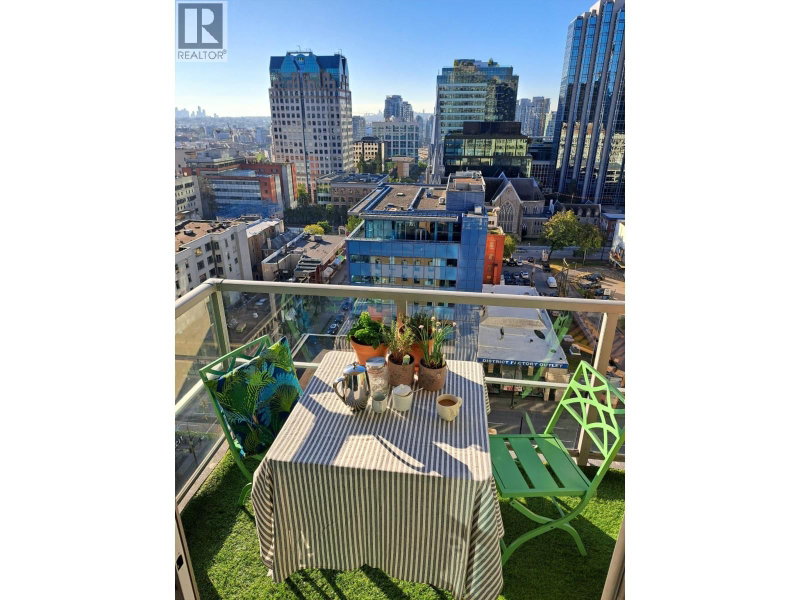 610 GRANVILLE Street Vancouver British Columbia, V6C 3T3 - Condo For Sale