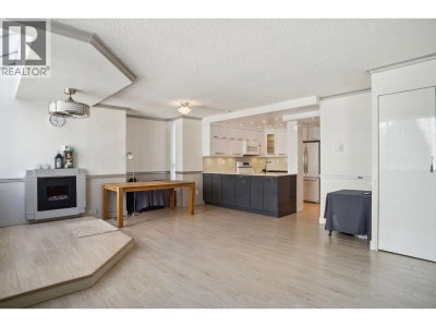 1270 ROBSON Street | Vancouver British Columbia | Slide Image Fourteen