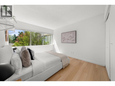 879 WESTVIEW Crescent | North Vancouver British Columbia | Slide Image Twenty-one
